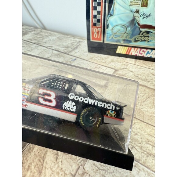 1990 Racing Champions 1/64 #3 Goodwrench - Dale Earnhardt - Picture 9 of 10
